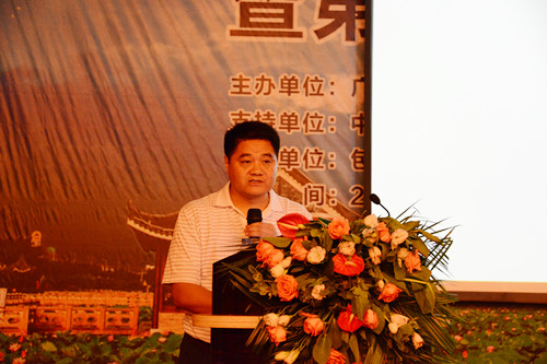 江南大学张新昌教授发表演讲