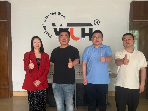 协会秘书处走访东莞市万宸宏高分子材料科技有限公司